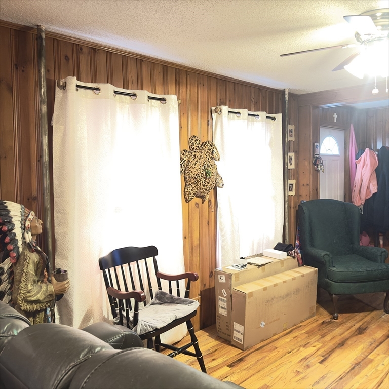 127 Elijah Street Springfield, MA 01109 - Photo 2 of 36