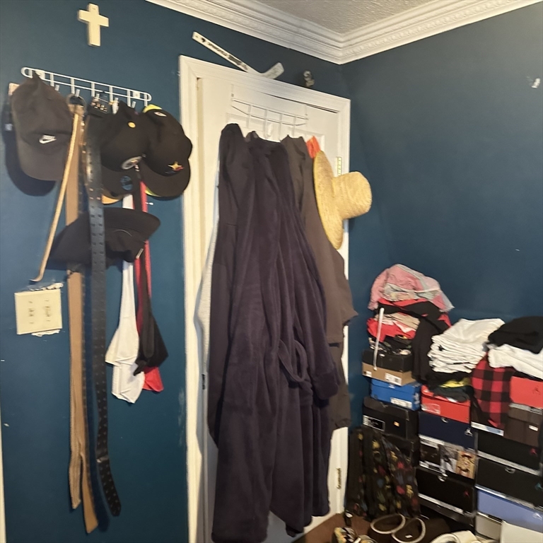 127 Elijah Street Springfield, MA 01109 - Photo 22 of 36