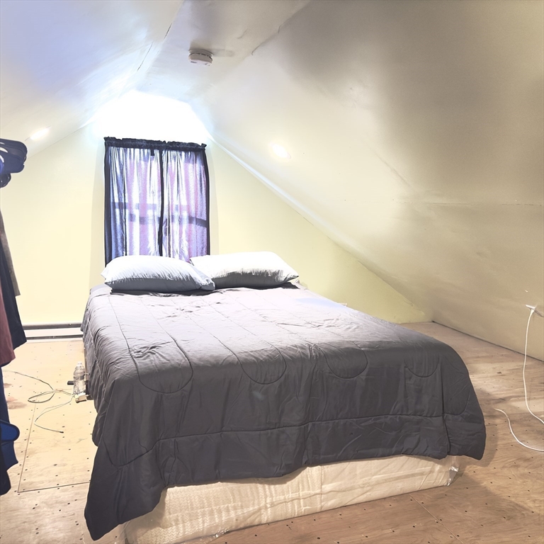 127 Elijah Street Springfield, MA 01109 - Photo 27 of 36