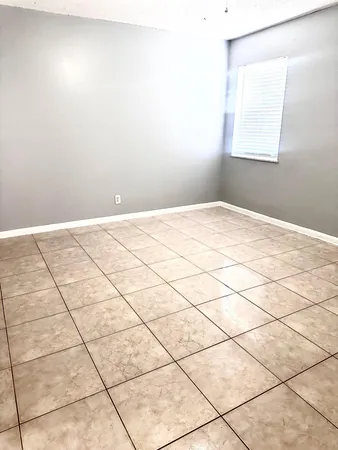 $1,900 | 9326 Sunrise Drive, Unit 9332, West Palm Beach, FL 33403