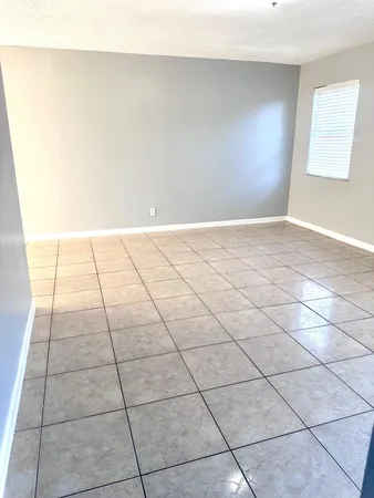 $1,900 | 9326 Sunrise Drive, Unit 9332, West Palm Beach, FL 33403