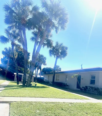 $1,900 | 9326 Sunrise Drive, Unit 9332, West Palm Beach, FL 33403