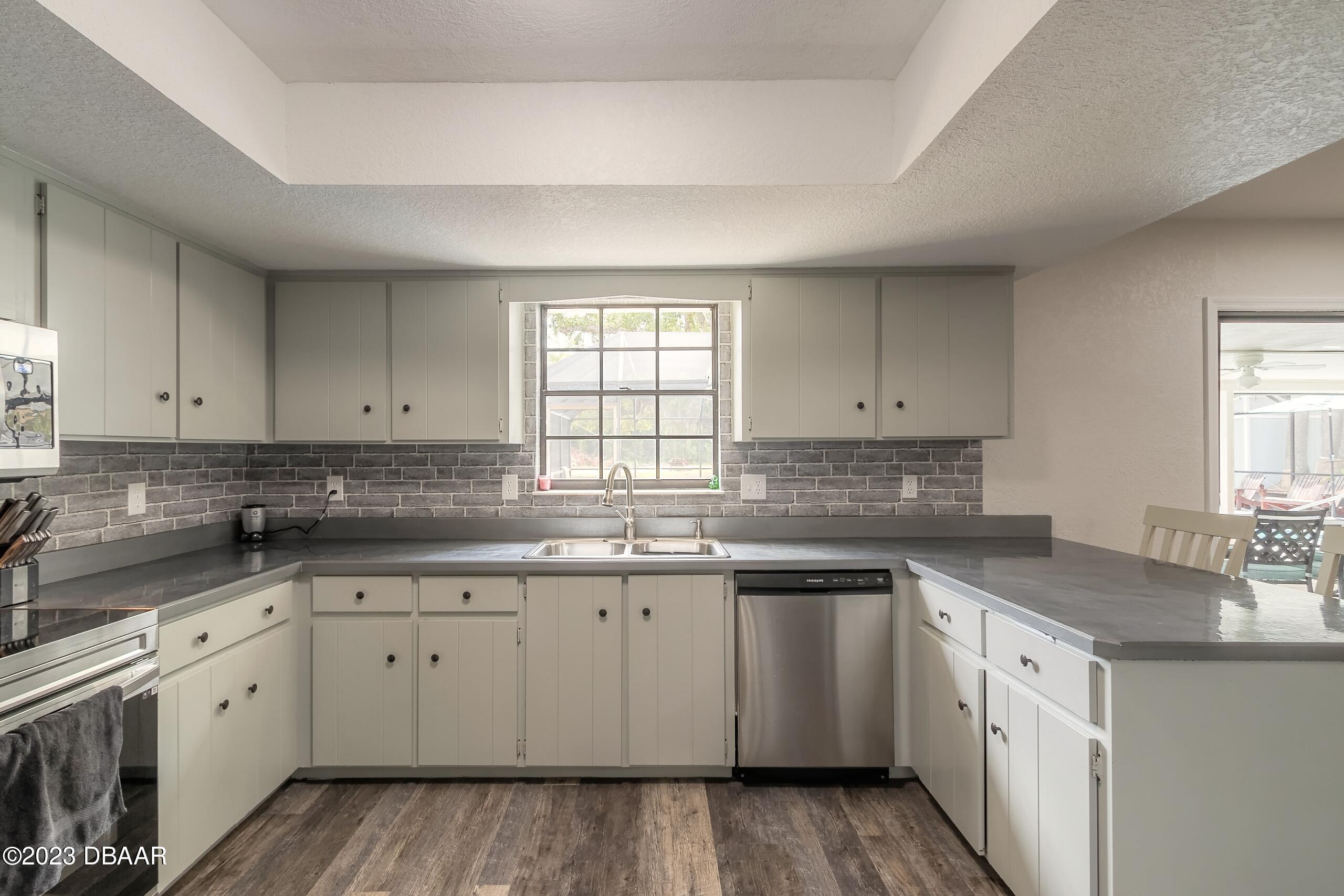 27 Walnut Lane Ormond Beach, FL 32174 - Photo 13 of 52 27-27