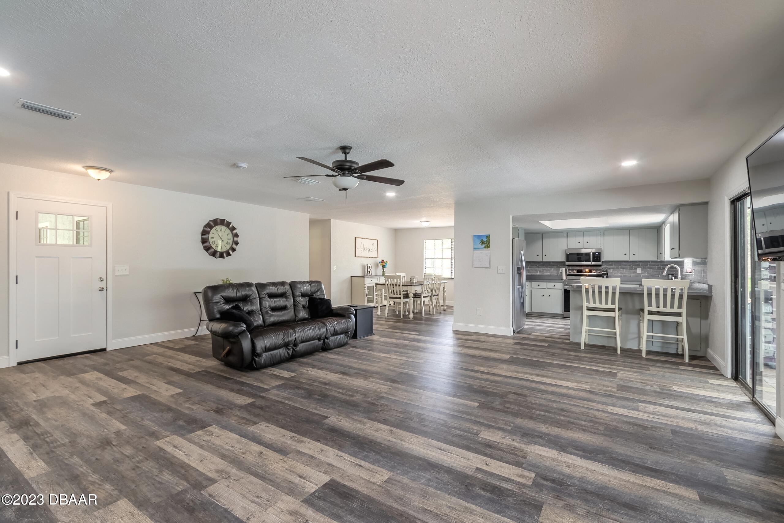 27 Walnut Lane Ormond Beach, FL 32174 - Photo 9 of 52 27-23