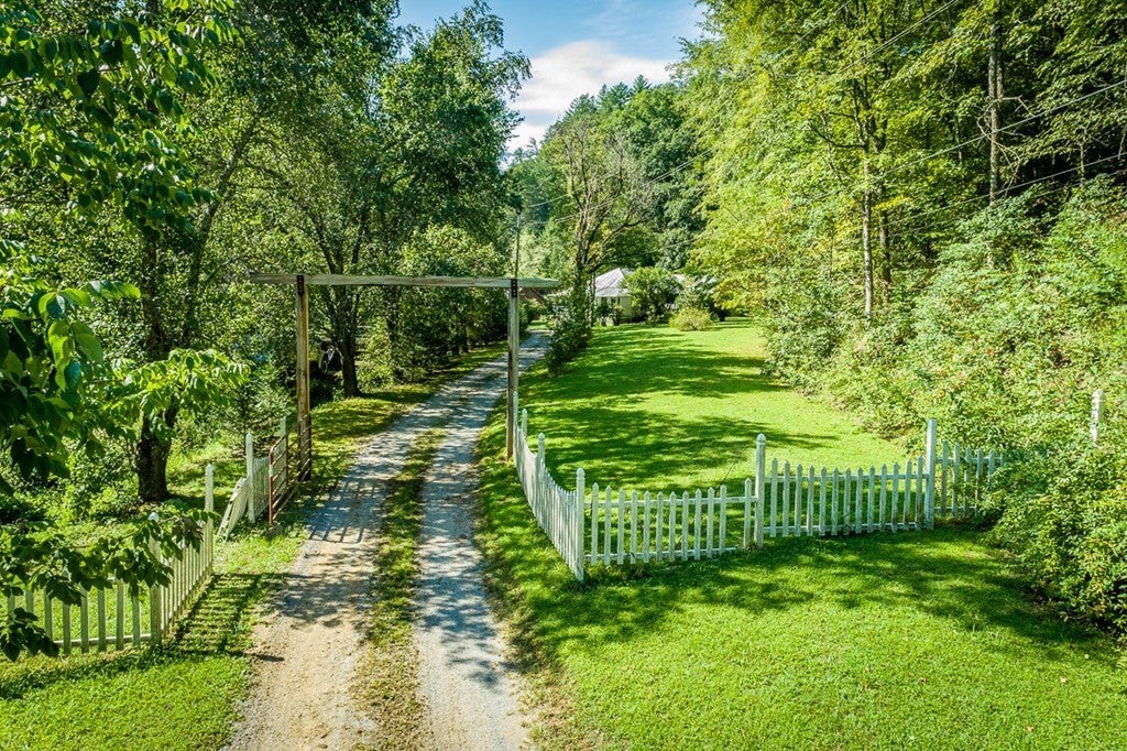 1570 South Helton Road Sevierville, TN 37862 - Photo 54 of 54 Gallery Image 54