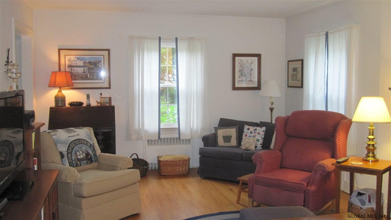 29 Douglas Road Bethlehem, NY 12054 - Photo 7 of 23 Photo 9