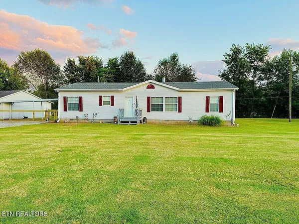 $225,000 | 3351 East State Line Road, Union City, TN 38261