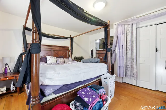 $299,999 | 56 Green Street, Middletown, CT 06457