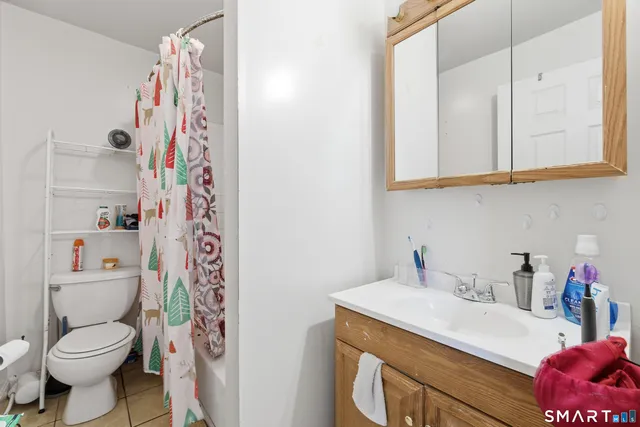 $299,999 | 56 Green Street, Middletown, CT 06457