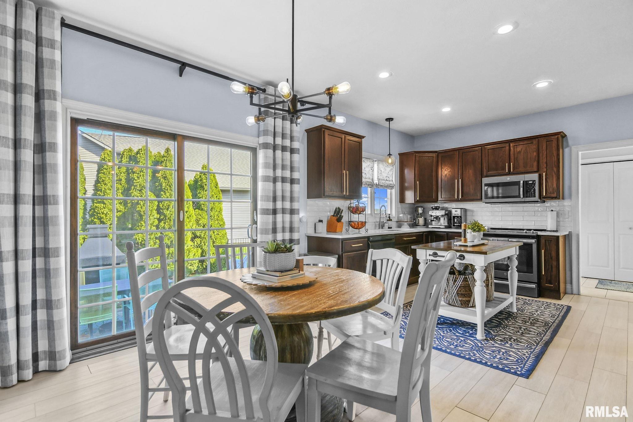 497 Woodbridge Road Springfield, IL 62711 - Photo 11 of 40
