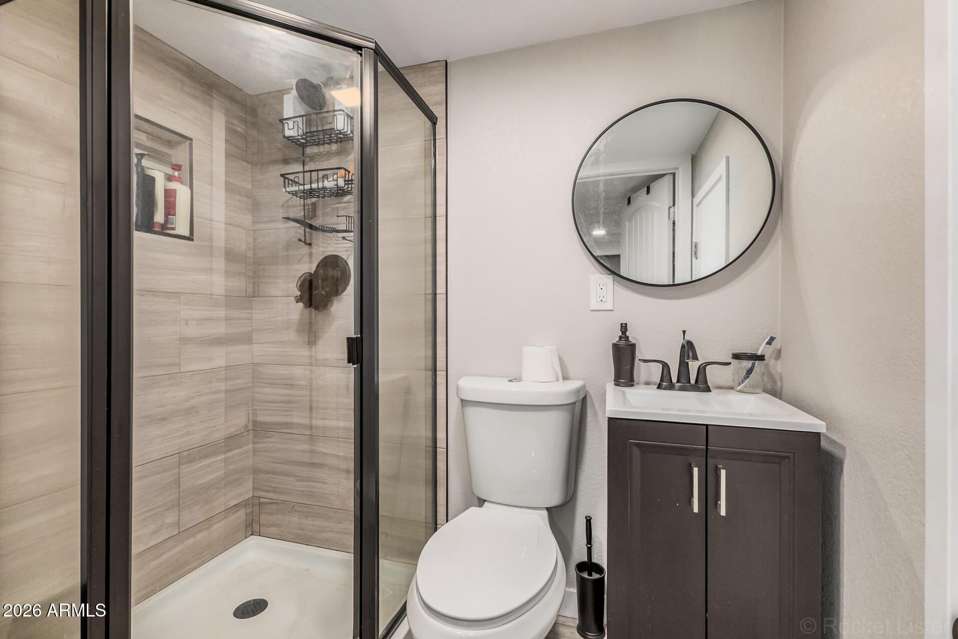 146 South Robson Mesa, AZ 85210 - Photo 18 of 34 Ensuite