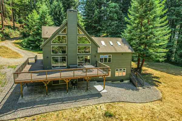 $1,199,000 | 845 Blue Lake Boulevard, Blue Lake, CA 95525