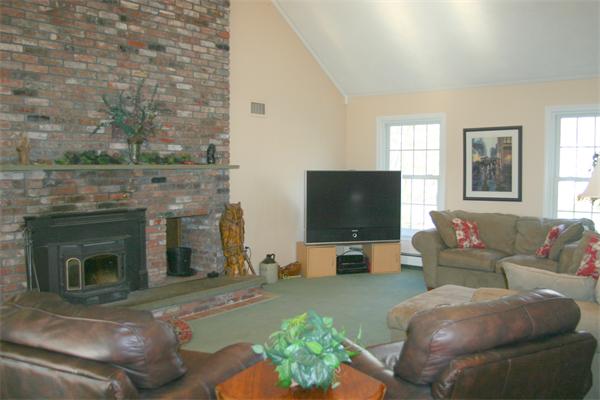 99 Ann Lees Road Harvard, MA 01451 - Photo 11 of 23 Gallery Image 11