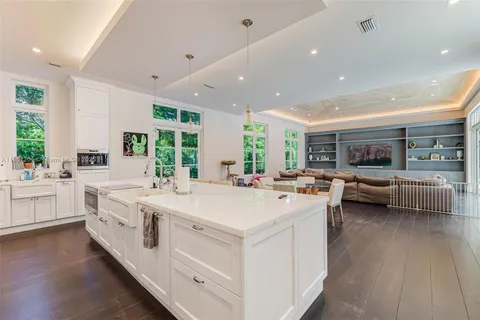 $9,995,000 | 13580 Southwest 67th Avenue, Pinecrest, FL 33156