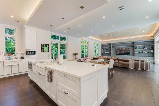 $9,995,000 | 13580 Southwest 67th Avenue, Pinecrest, FL 33156