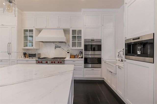 $9,995,000 | 13580 Southwest 67th Avenue, Pinecrest, FL 33156