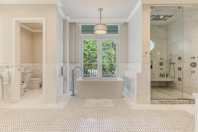 $9,995,000 | 13580 Southwest 67th Avenue, Pinecrest, FL 33156