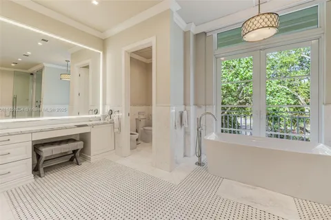 $9,995,000 | 13580 Southwest 67th Avenue, Pinecrest, FL 33156