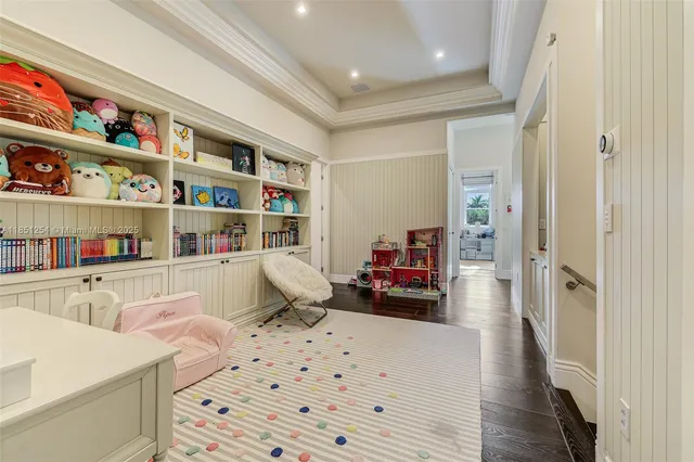 $9,995,000 | 13580 Southwest 67th Avenue, Pinecrest, FL 33156