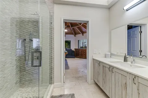 $9,995,000 | 13580 Southwest 67th Avenue, Pinecrest, FL 33156