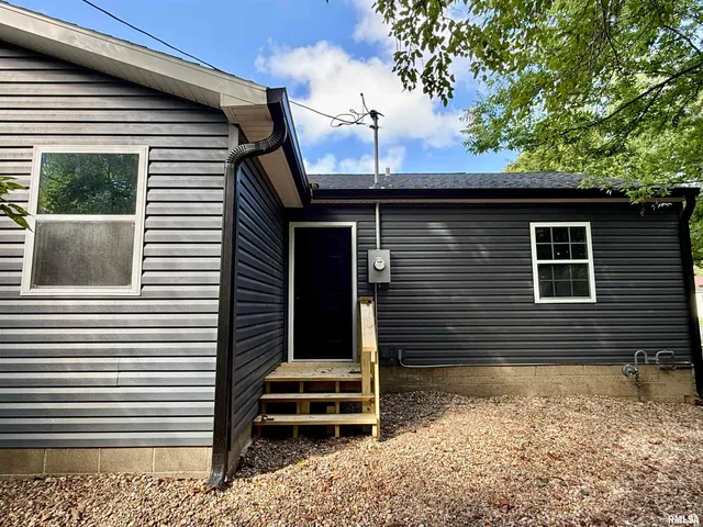 $189,900 | 101 Oak Drive, Metropolis, IL 62960