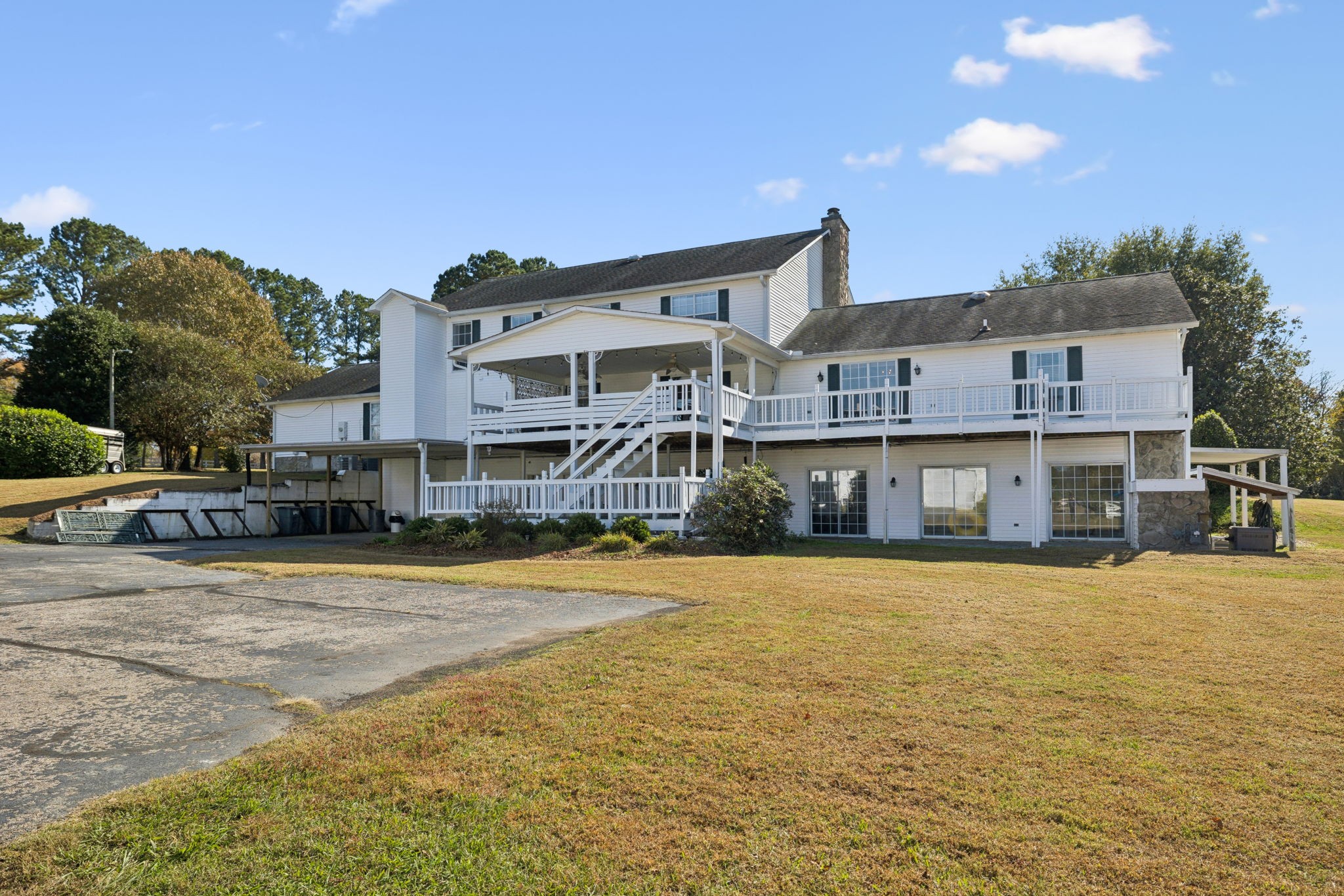 2600 Clanton Road Lawrenceburg, TN 38464 - Photo 3 of 71 Gallery Image 3