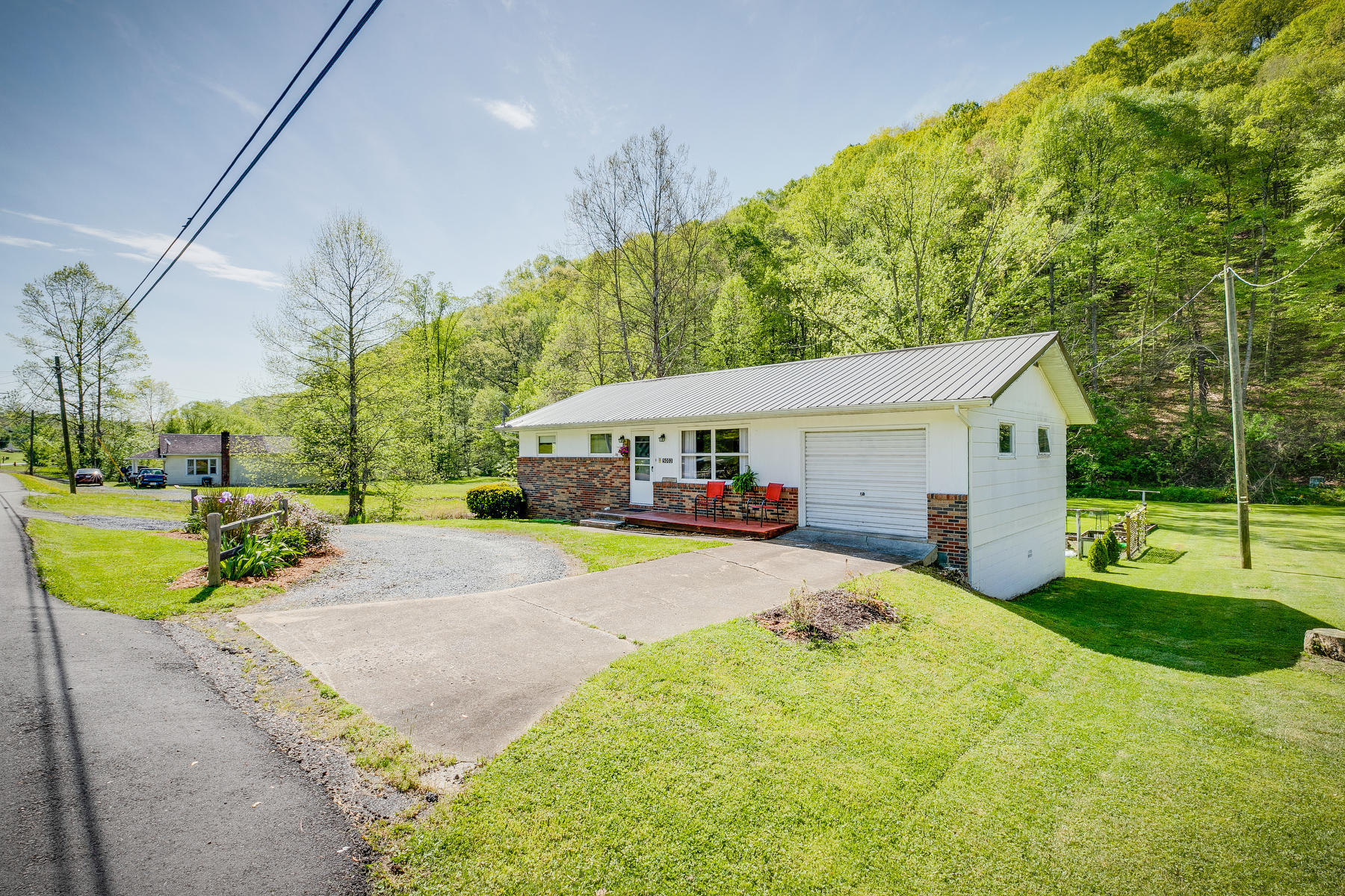 5003 Yuma Road Gate City, VA 24251 - Photo 2 of 30 003