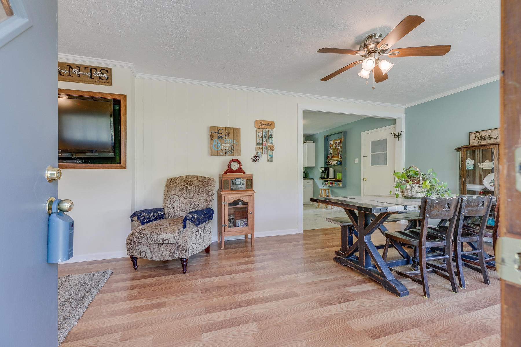 5003 Yuma Road Gate City, VA 24251 - Photo 4 of 30 005
