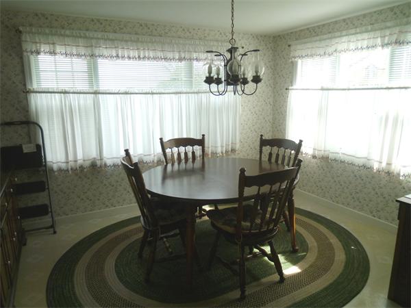 18 Yale Road Arlington, MA 02474 - Photo 5 of 16 Gallery Image 5