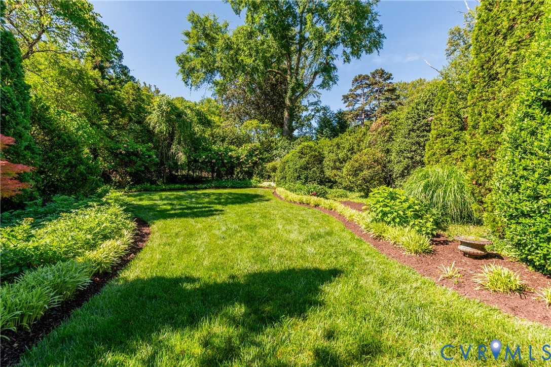 4634 Butte Road Richmond, VA 23235 - Photo 59 of 60 Secret Garden near the front of the property