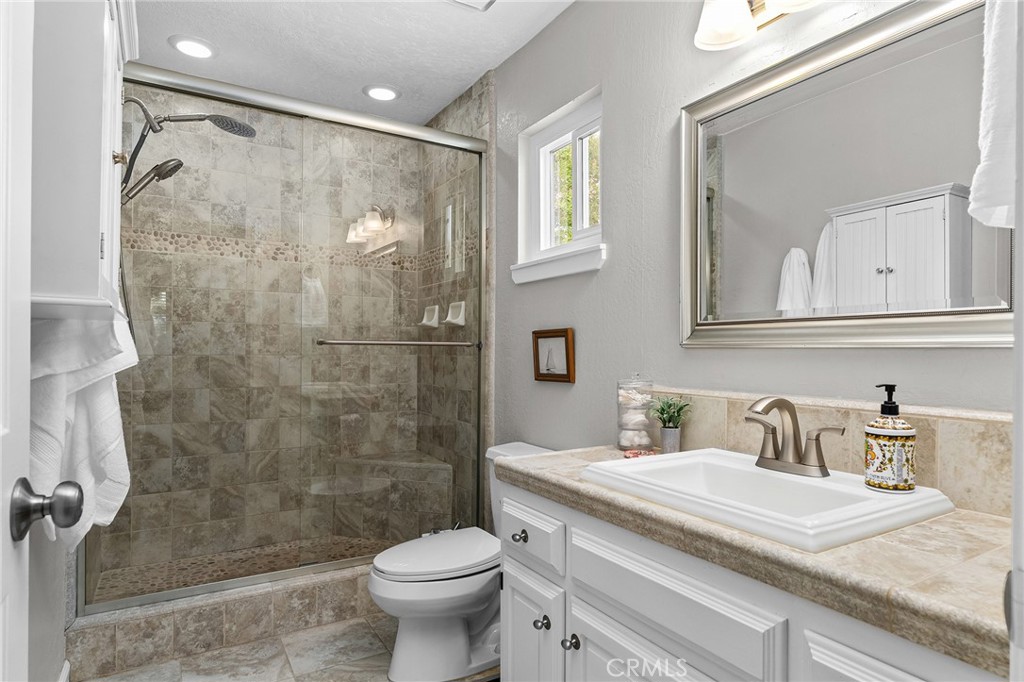 9761 Lott Road Durham, CA 95938 - Photo 34 of 75