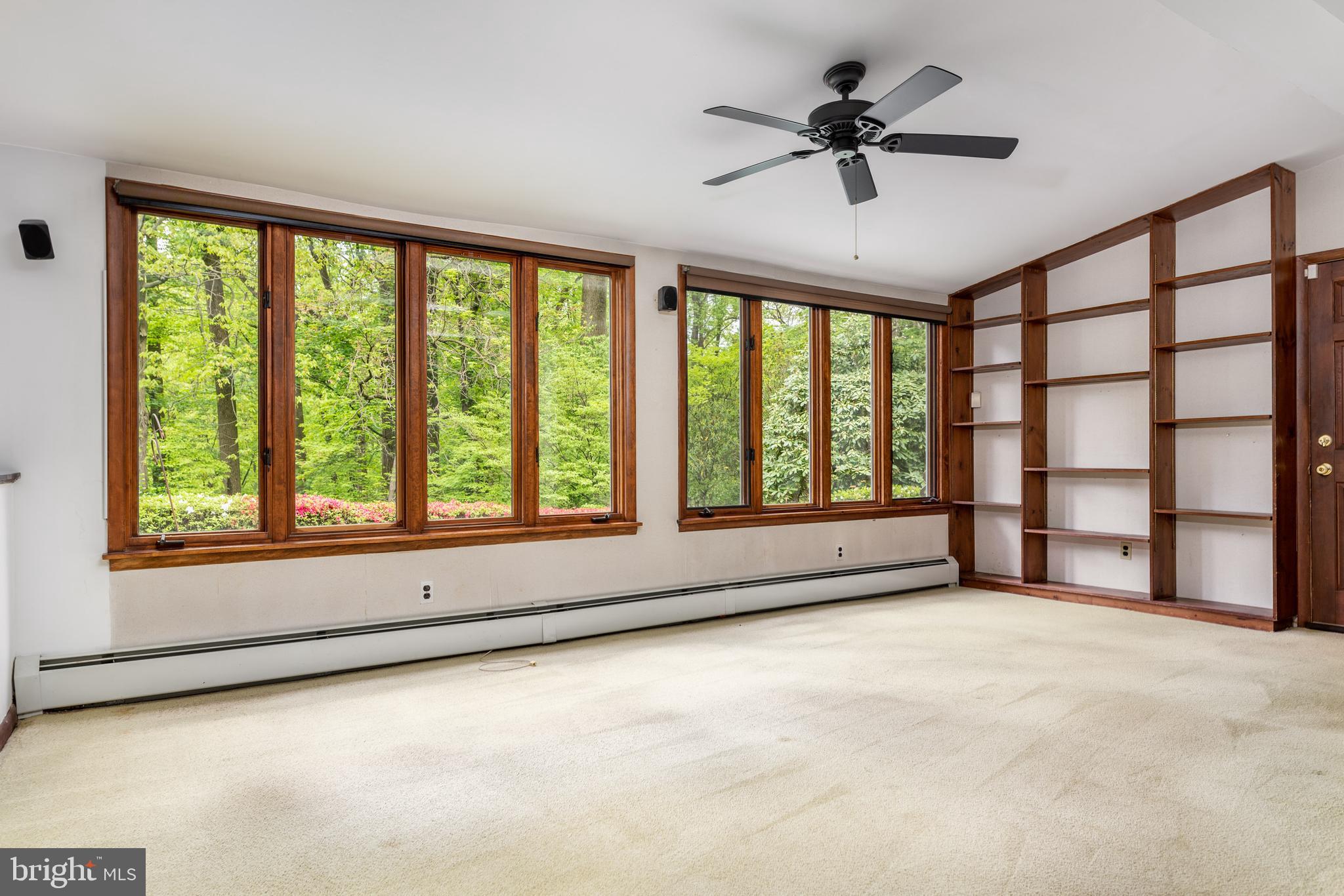 226 Foxcroft Road Broomall, PA 19008 - Photo 6 of 38 Family room