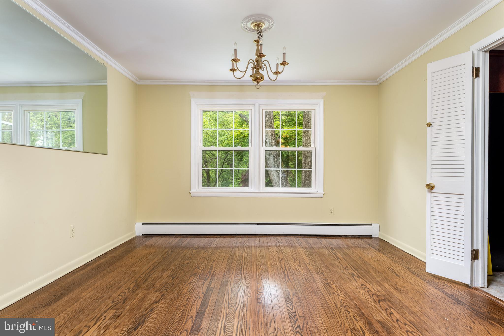 226 Foxcroft Road Broomall, PA 19008 - Photo 8 of 38 Dining Room