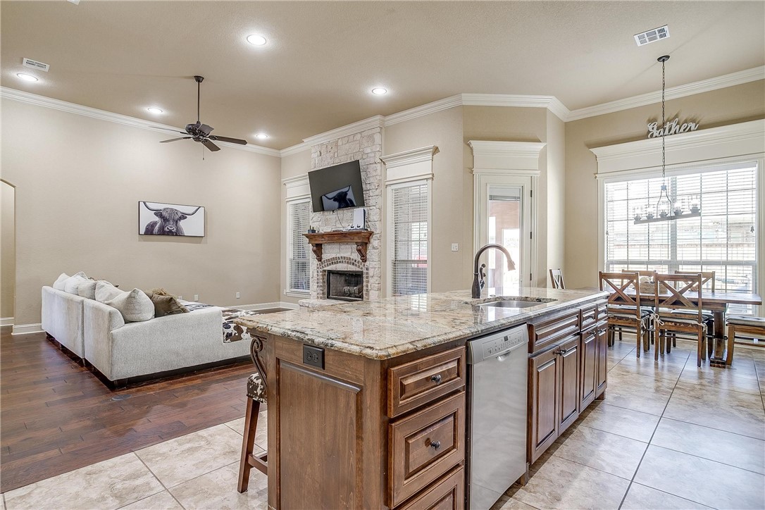 2217 Augustine Waco, TX 76712 - Photo 18 of 63