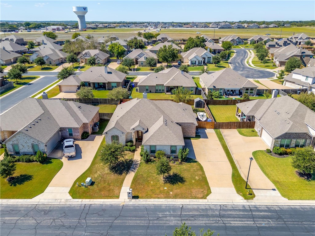 2217 Augustine Waco, TX 76712 - Photo 7 of 63