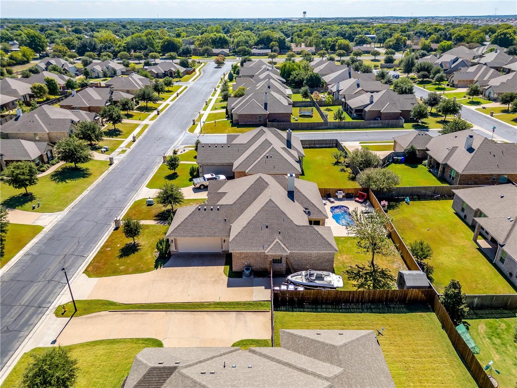 2217 Augustine Waco, TX 76712 - Photo 10 of 63