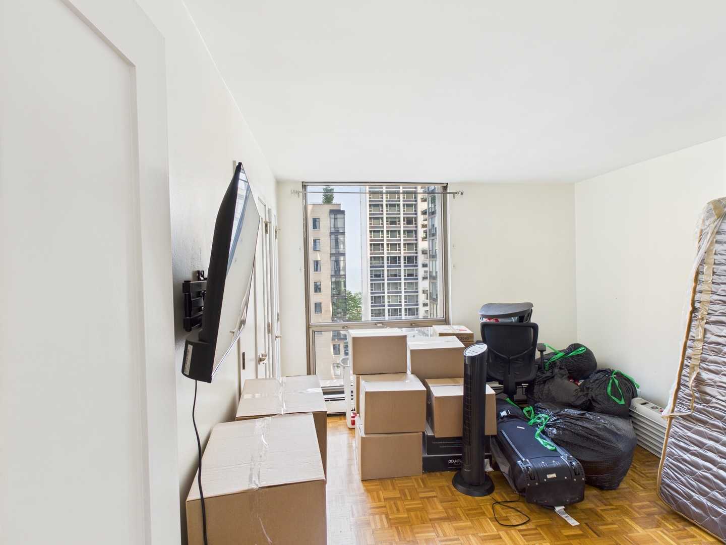 1310 North Ritchie Court, Unit 7D Chicago, IL 60610 - Photo 17 of 43