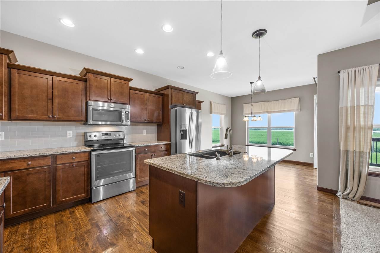 3025 Ridgeview Drive Ely, IA 52227 - Photo 6 of 46 Gallery Image 6