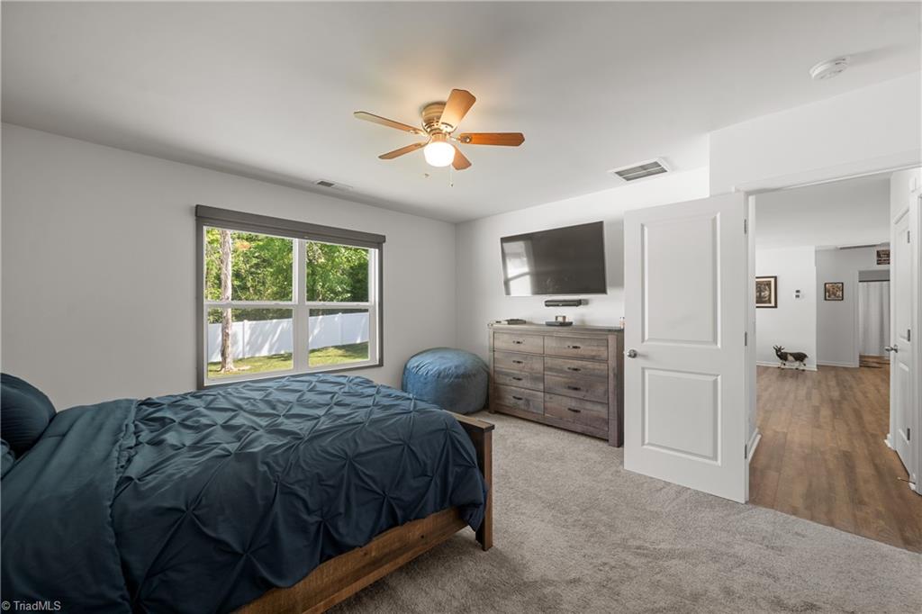 147 Lambeth Road Thomasville, NC 27360 - Photo 21 of 40