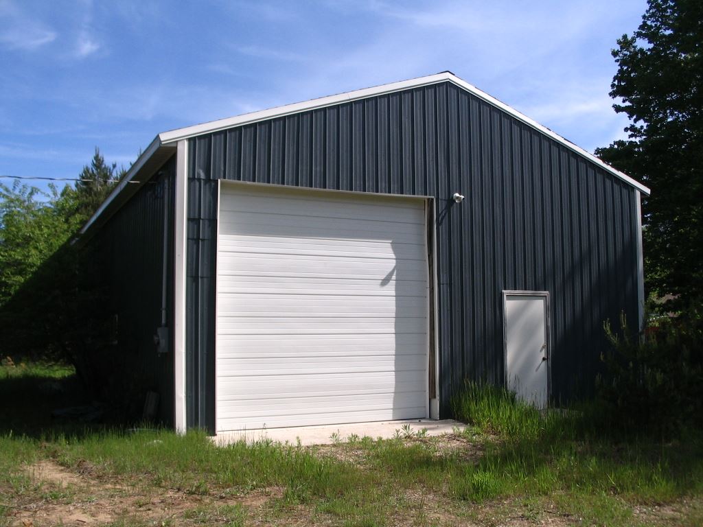 11146 Johnson Road Brethren, MI 49619 - Photo 2 of 60 1800705-1.JPG
