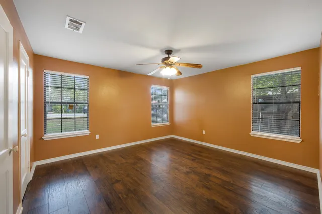 $275,000 | 130 Airway Drive, Houston, TX 77037