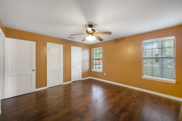 $275,000 | 130 Airway Drive, Houston, TX 77037