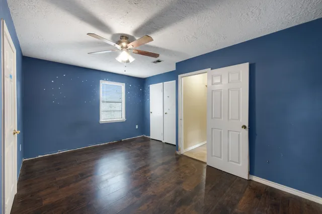 $275,000 | 130 Airway Drive, Houston, TX 77037