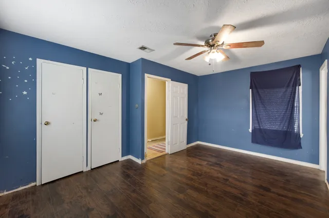 $275,000 | 130 Airway Drive, Houston, TX 77037