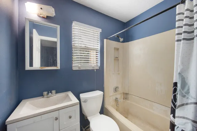 $275,000 | 130 Airway Drive, Houston, TX 77037