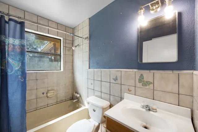 $275,000 | 130 Airway Drive, Houston, TX 77037