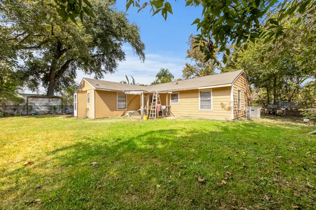 $275,000 | 130 Airway Drive, Houston, TX 77037