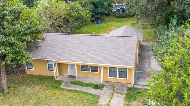 $275,000 | 130 Airway Drive, Houston, TX 77037