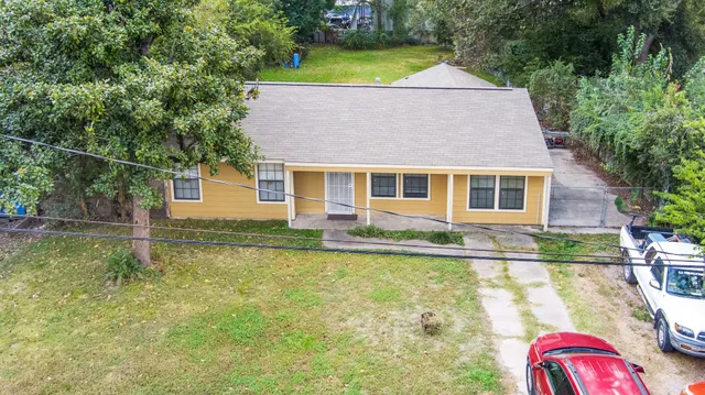 $275,000 | 130 Airway Drive, Houston, TX 77037