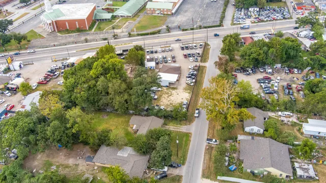 $275,000 | 130 Airway Drive, Houston, TX 77037